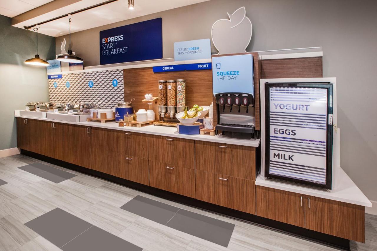 Holiday Inn Express Hotel & Suites North Seattle - Shoreline, An Ihg Hotel ภายนอก รูปภาพ