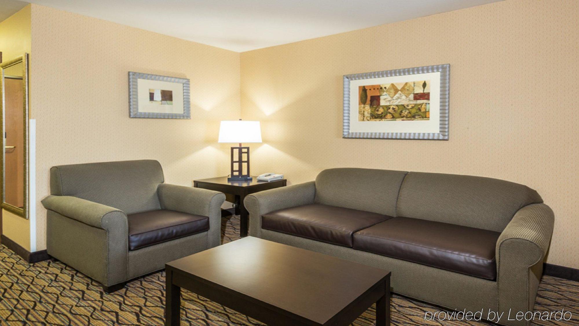 Holiday Inn Express Hotel & Suites North Seattle - Shoreline, An Ihg Hotel ภายนอก รูปภาพ