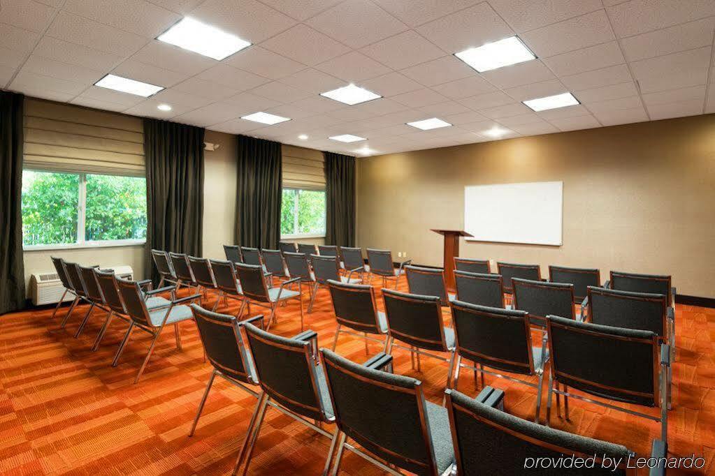 Holiday Inn Express Hotel & Suites North Seattle - Shoreline, An Ihg Hotel ภายนอก รูปภาพ