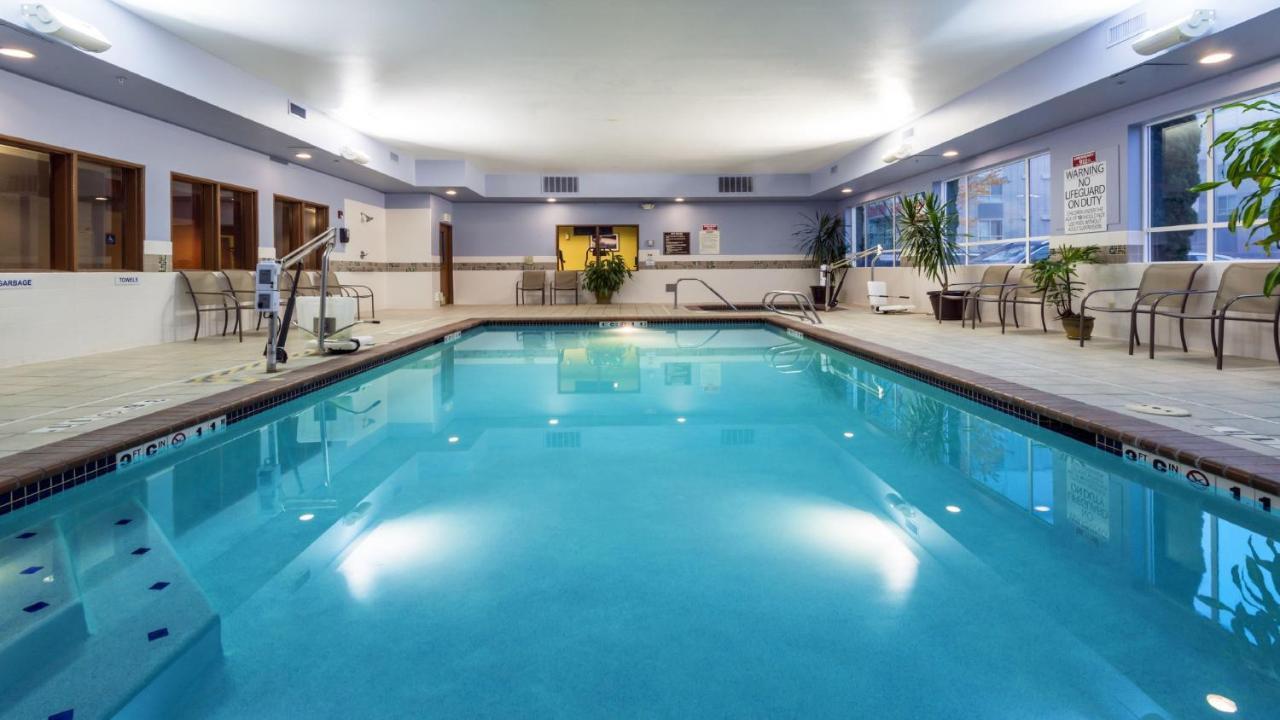 Holiday Inn Express Hotel & Suites North Seattle - Shoreline, An Ihg Hotel ภายนอก รูปภาพ